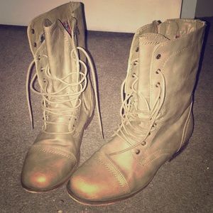 Aldo tan lace up combat boots